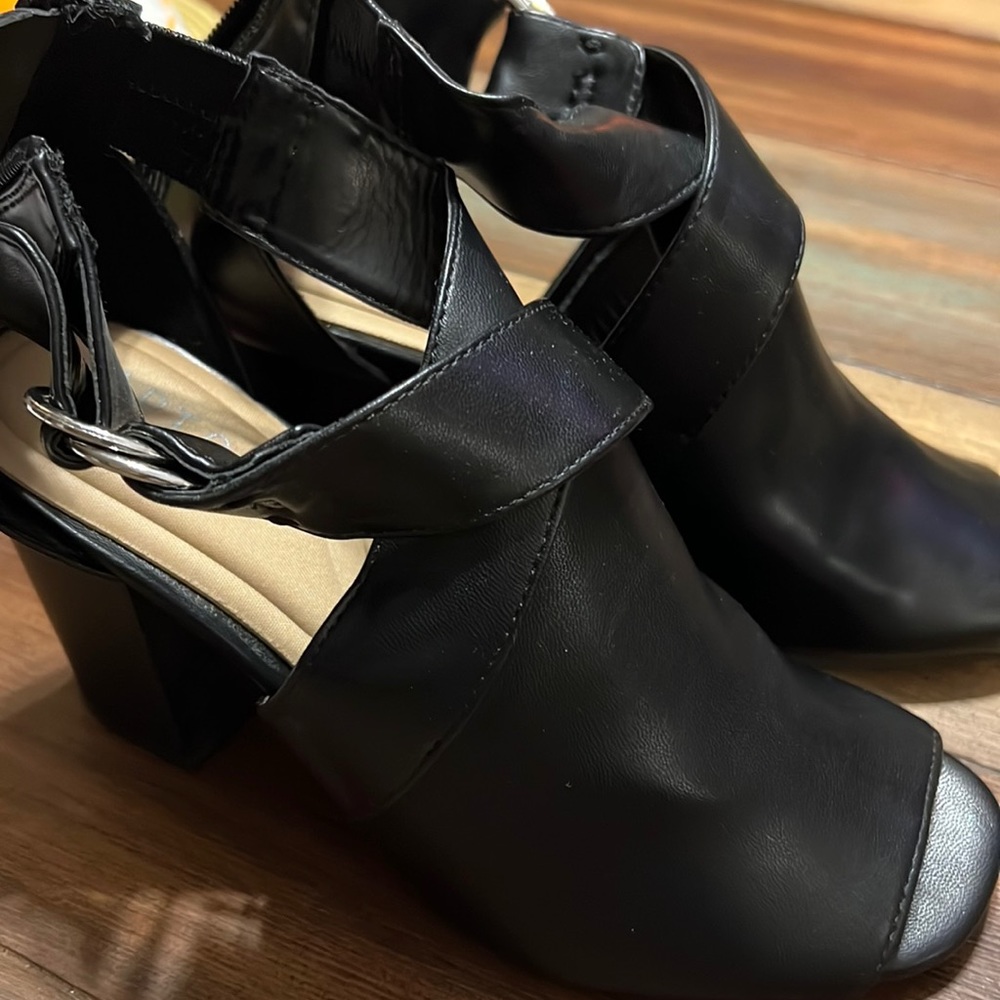 Apt 9, black, shoes, size 8, new without tags